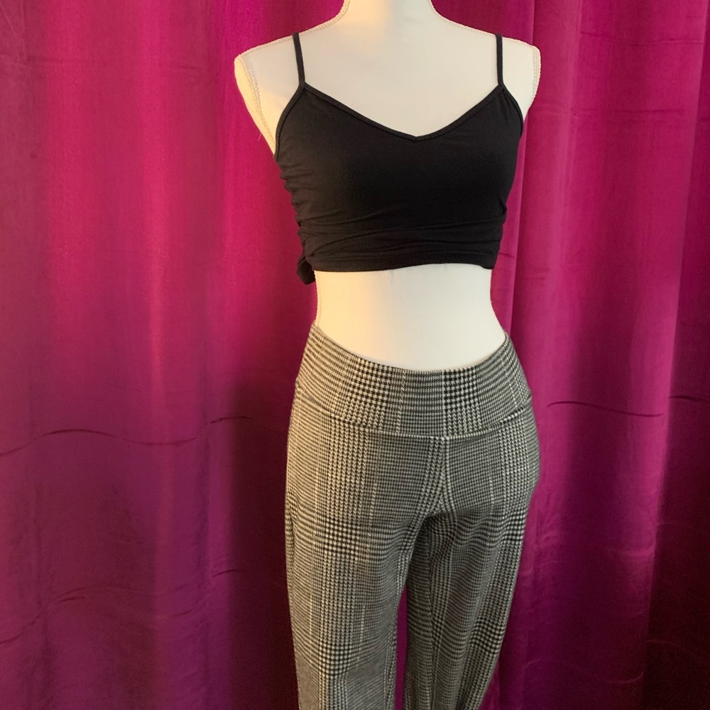 S/M MeMoi stretchy pants. Lightly worn. Good for work and comfy. Black & white